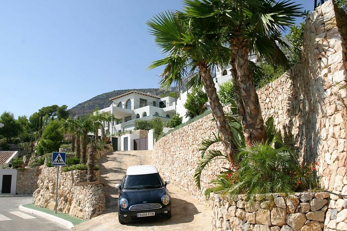 Kitchen in villa for sale in Altea