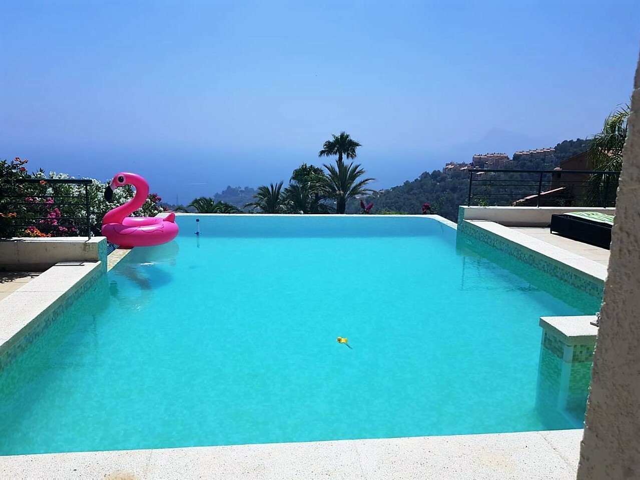 Bedroom in villa for sale in Altea