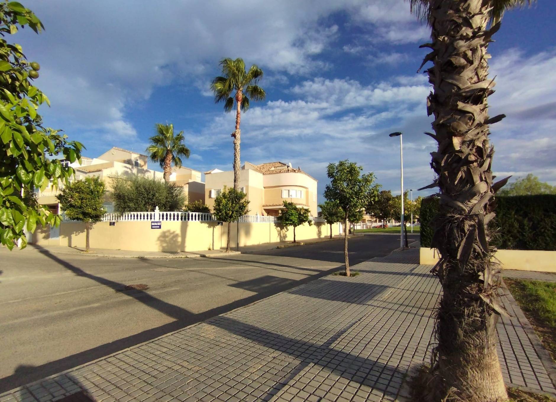 Garden in villa for sale in Torrevieja