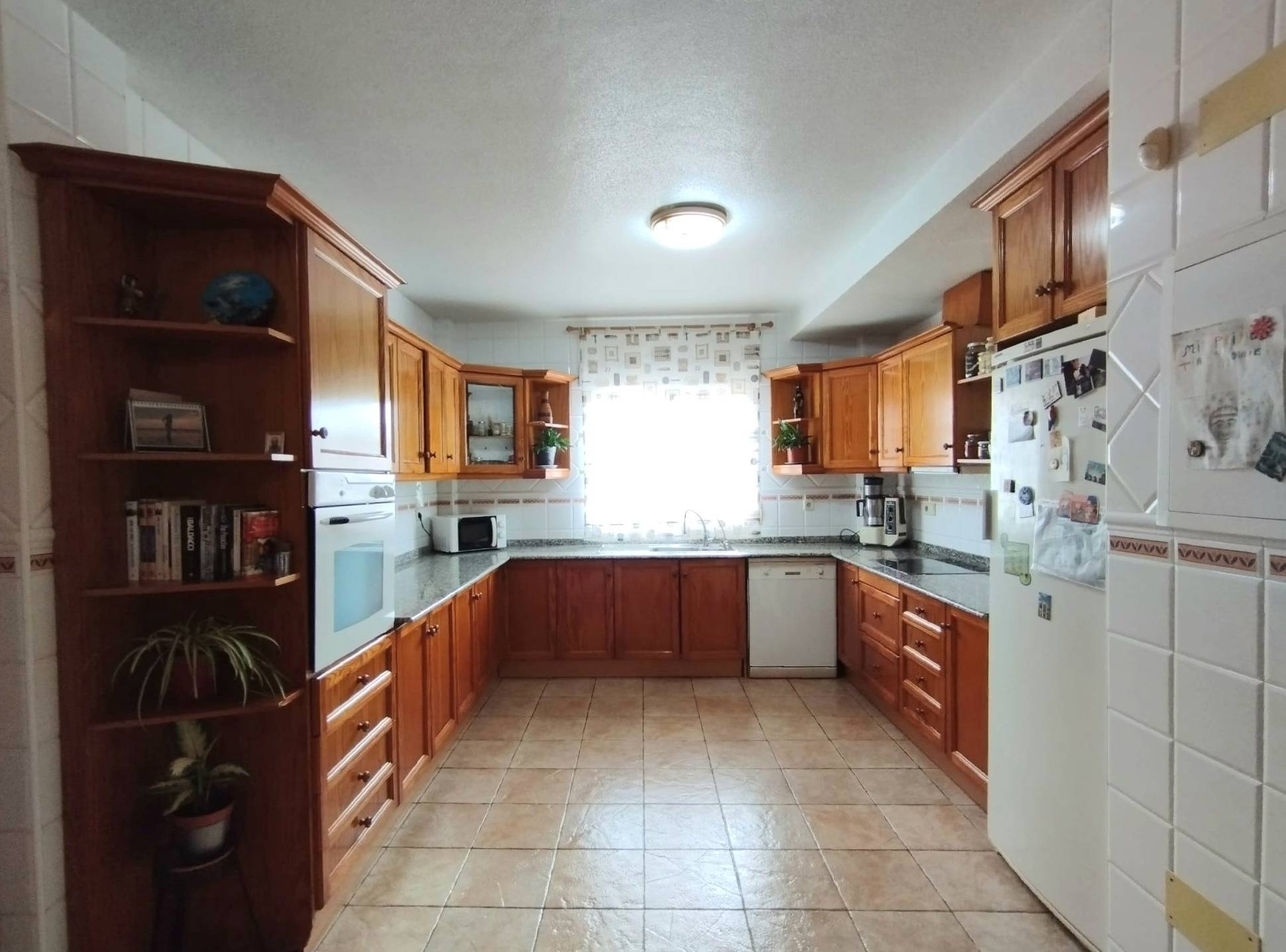 Bedroom in villa for sale in Torrevieja