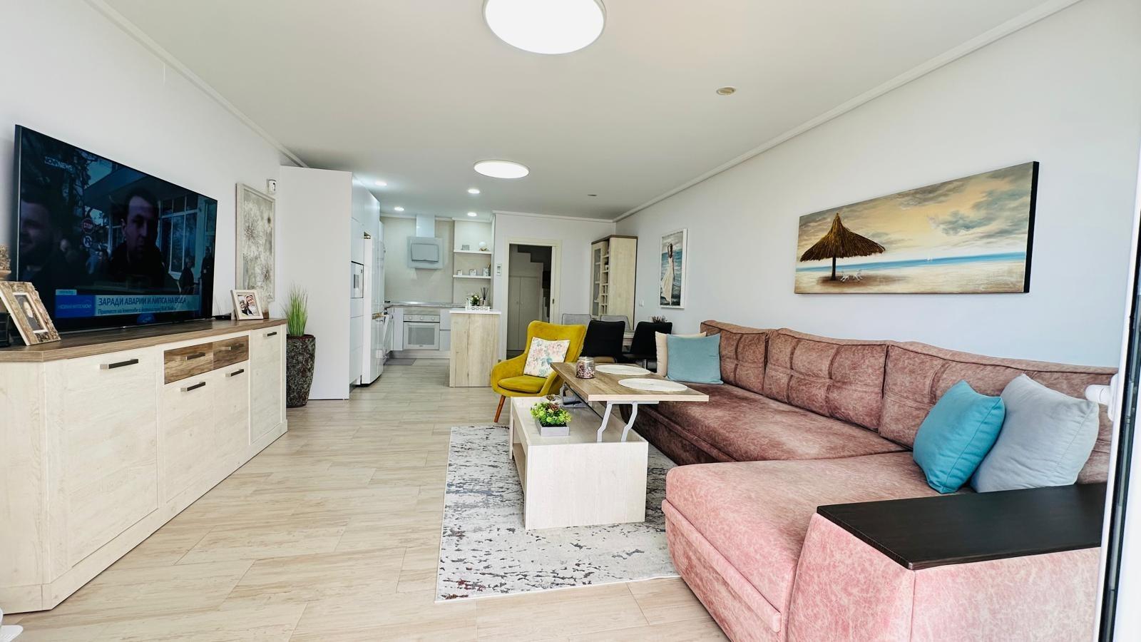Exterior view in duplex for sale in Torrevieja
