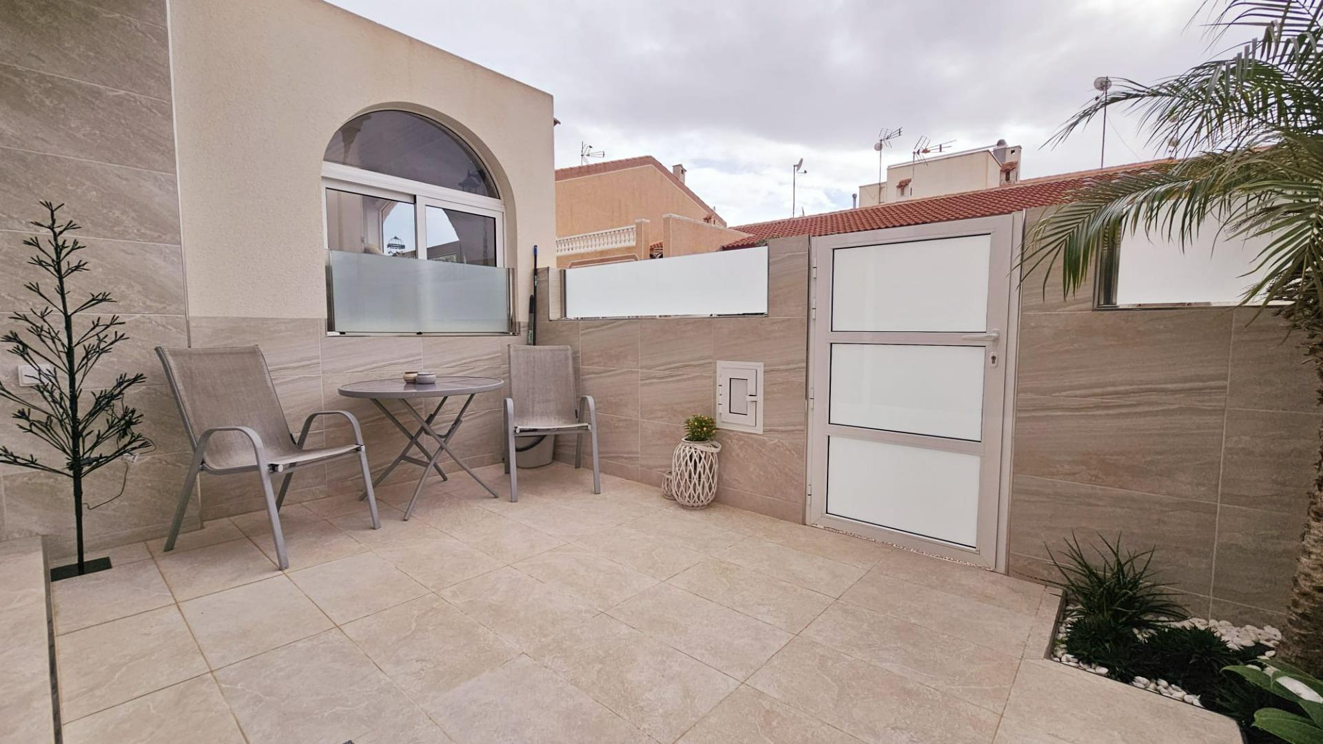 Pool area in duplex for sale in Torrevieja