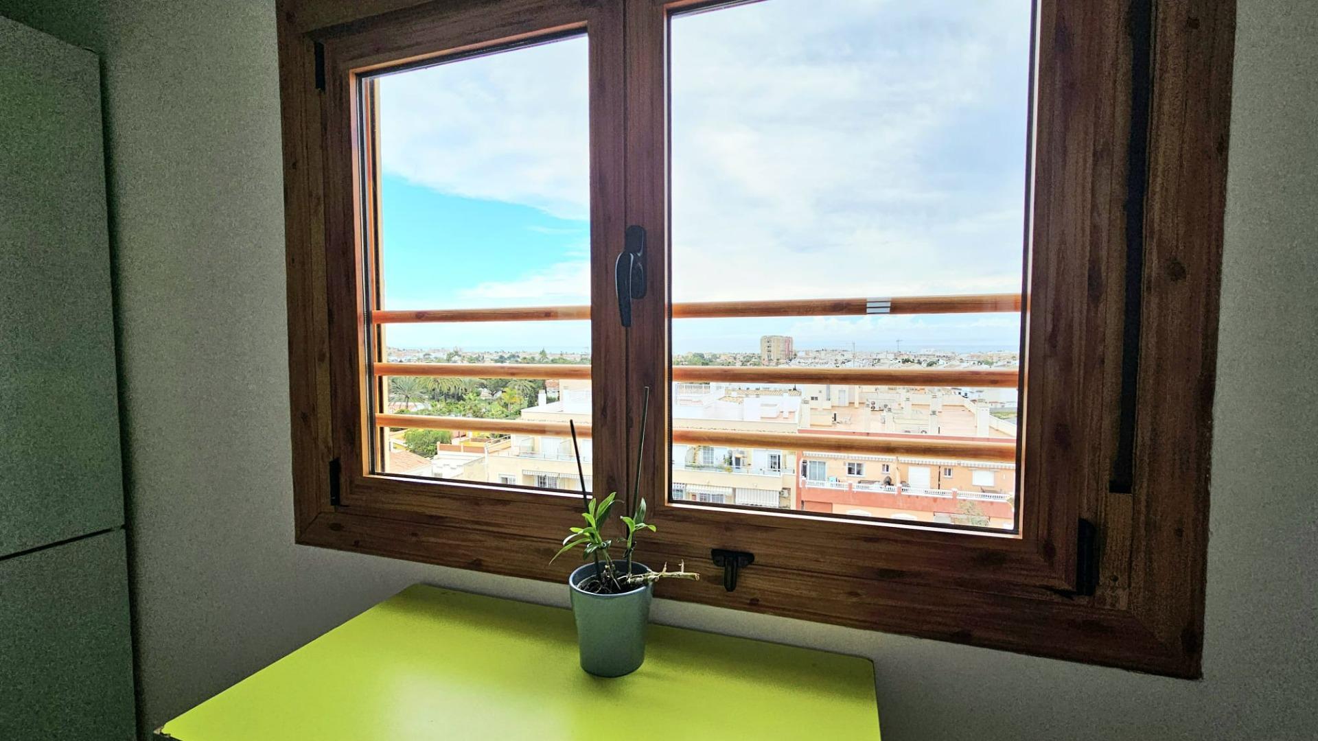 Kitchen in apartment for sale in Torrevieja