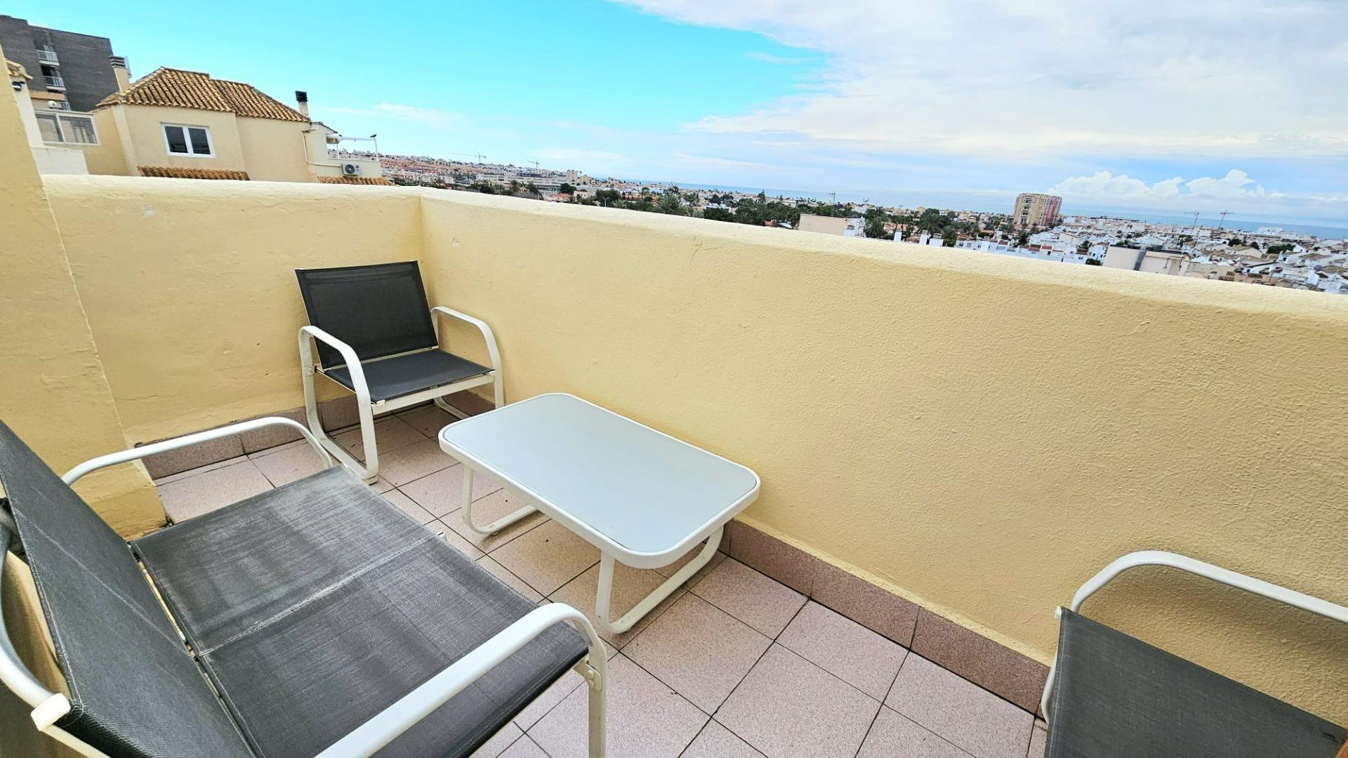 Living room in apartment for sale in Torrevieja