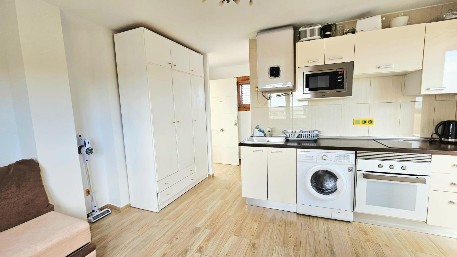 Terrace in apartment for sale in Torrevieja
