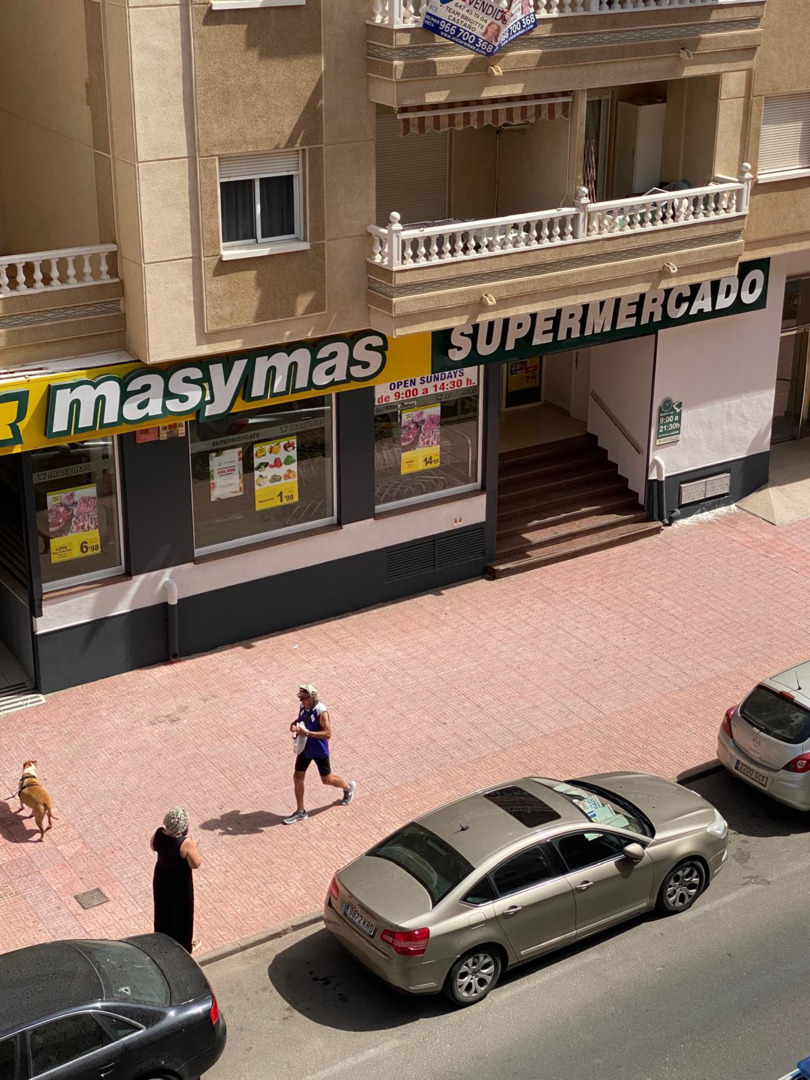 Master bedroom in apartment for sale in Torrevieja