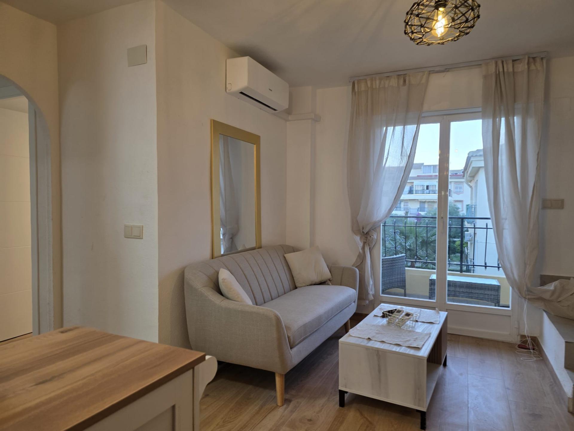 Garden in penthouse for sale in Torrevieja