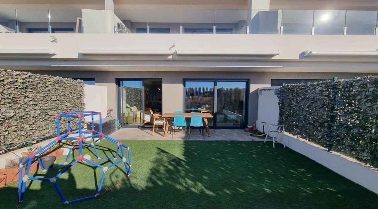 Terrace in villa for sale in Benidorm