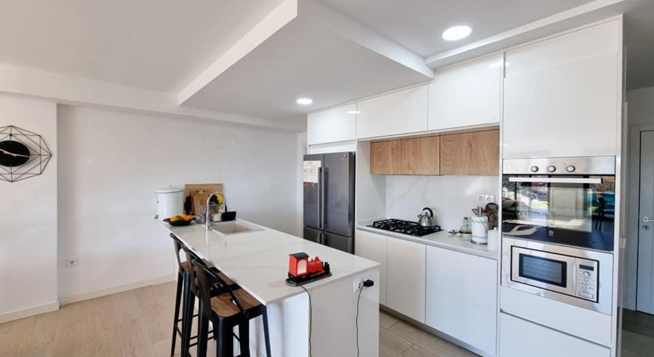Dining area in villa for sale in Benidorm