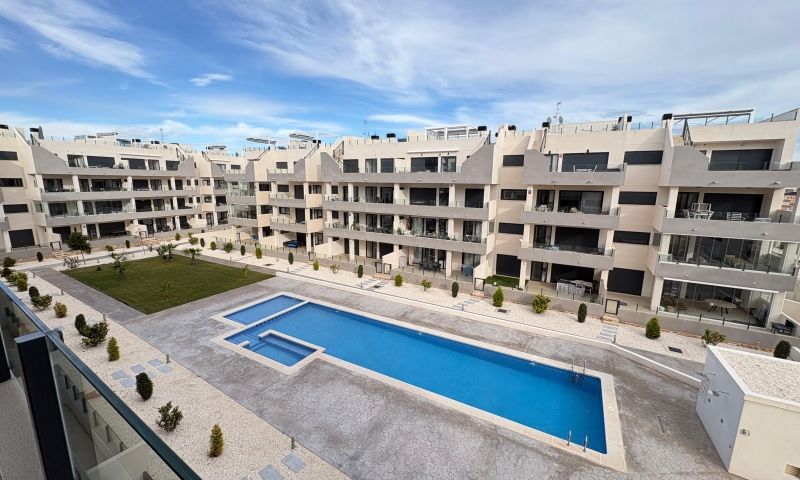 Bedrooms: 2, Bathrooms: 2, Apartment in Orihuela Costa, Alicante, Spain
