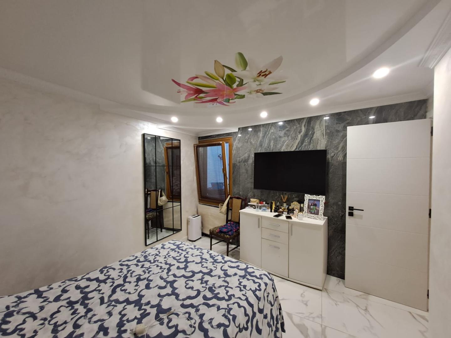 Master bedroom in apartment for sale in Torrevieja