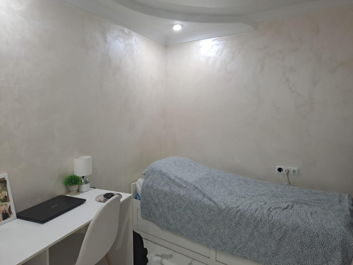 Bedroom in apartment for sale in Torrevieja