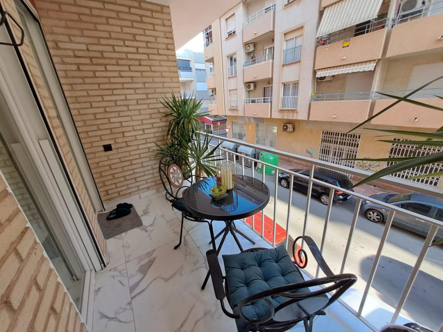 Terrace in apartment for sale in Torrevieja