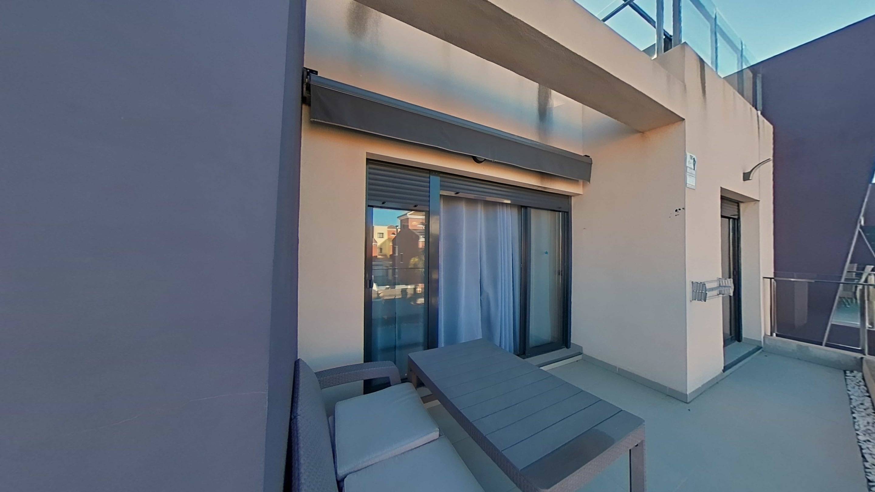 Garden in apartment for sale in Pilar de La Horadada