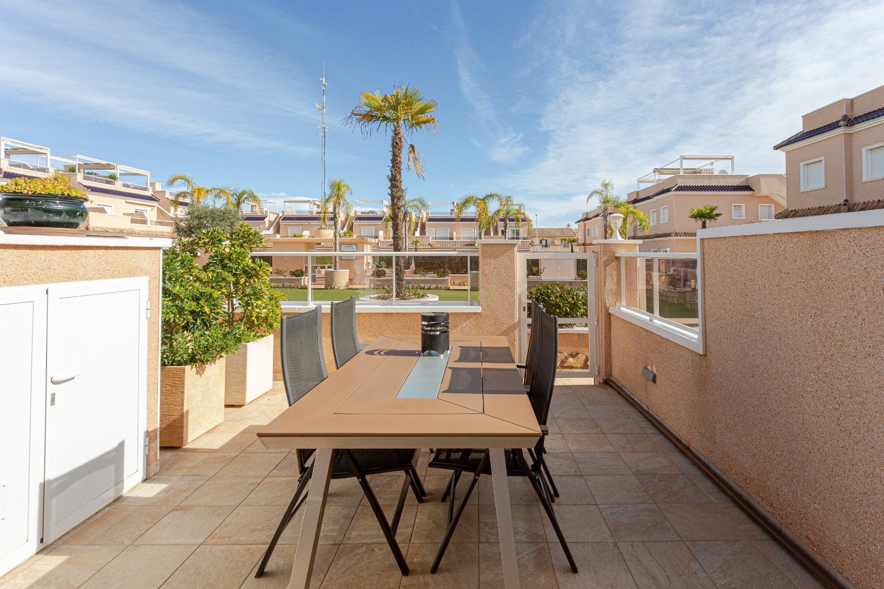 Townhouse for sale in Orihuela Costa, located in the well-established residential area of Lomas de C