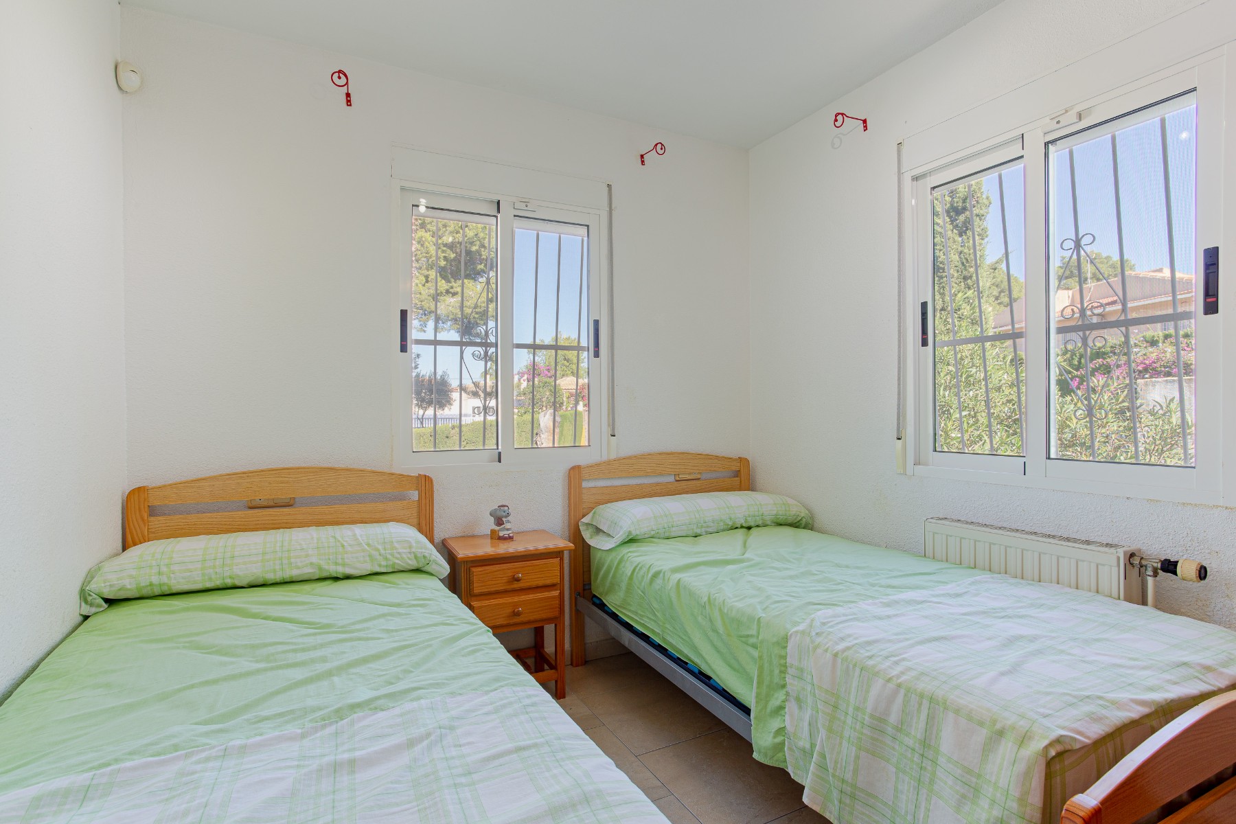 Pool area in villa for sale in Torrevieja