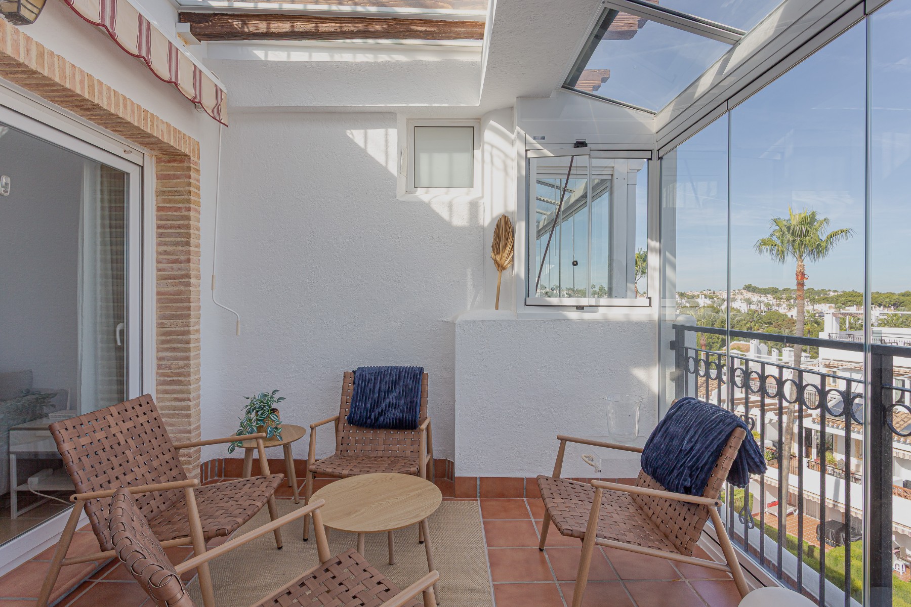 Dining area in apartment for sale in Orihuela Costa