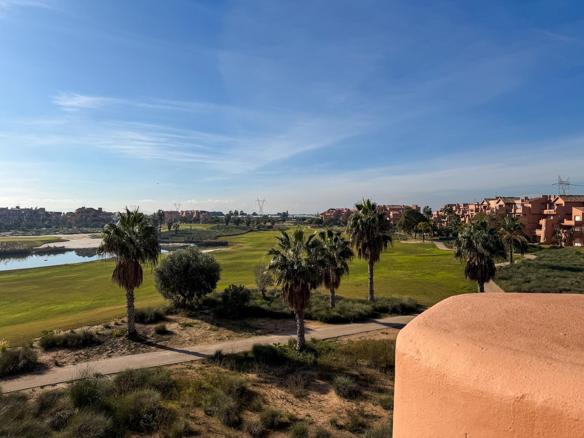 Master bedroom in apartment for sale in Torre Pacheco