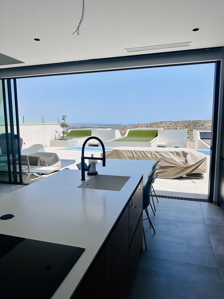 Terrace in villa for sale in Rojales Hills