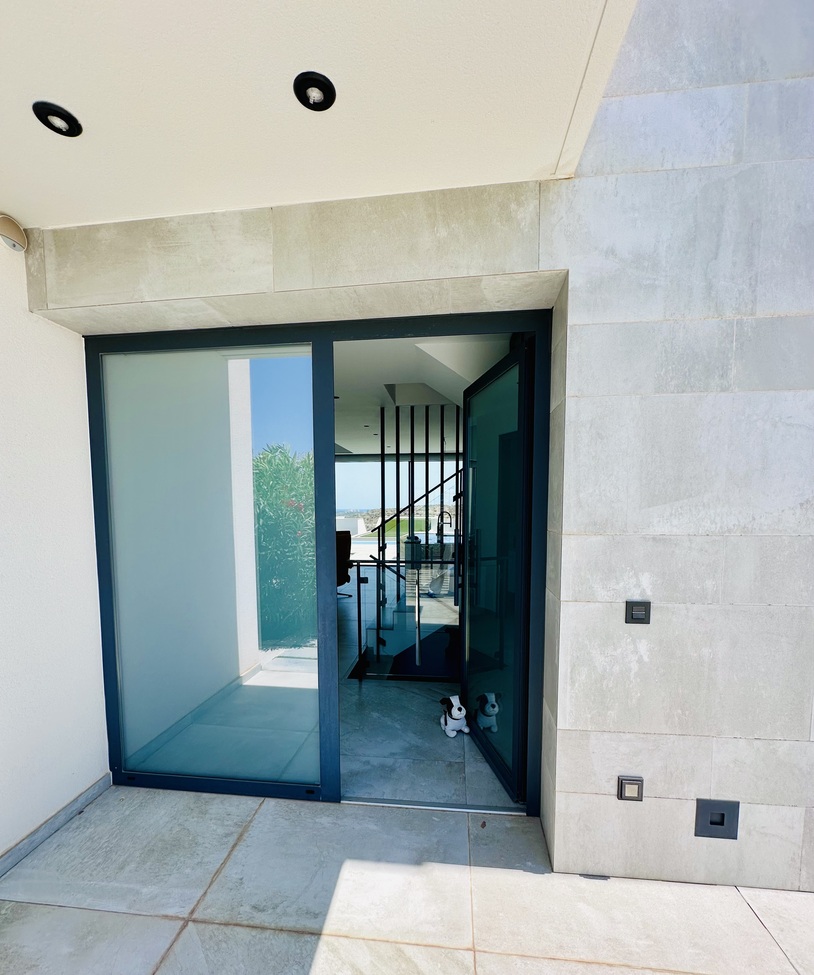Bathroom in villa for sale in Rojales Hills