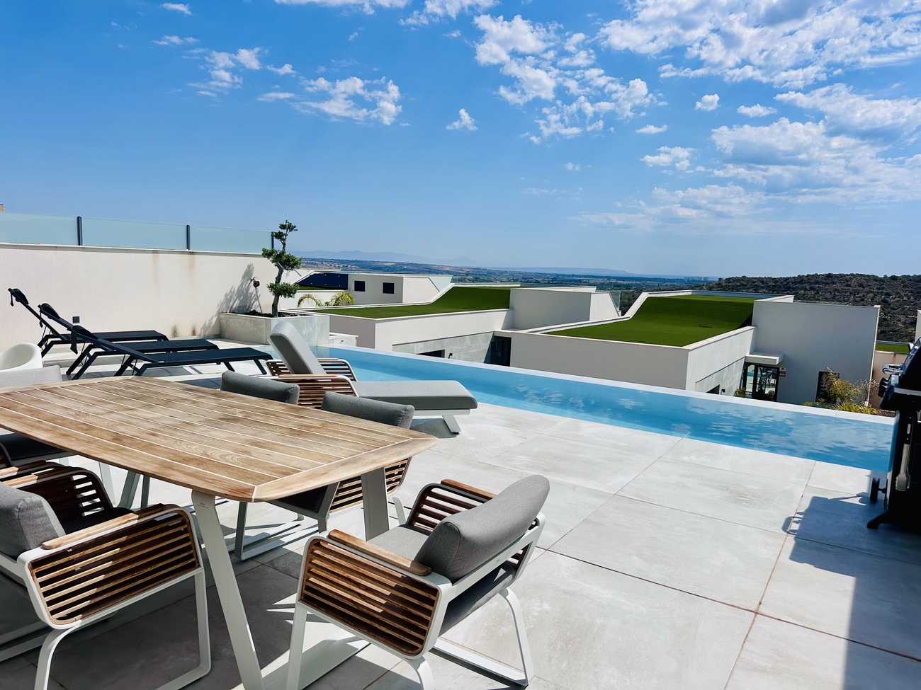 Terrace in villa for sale in Rojales Hills