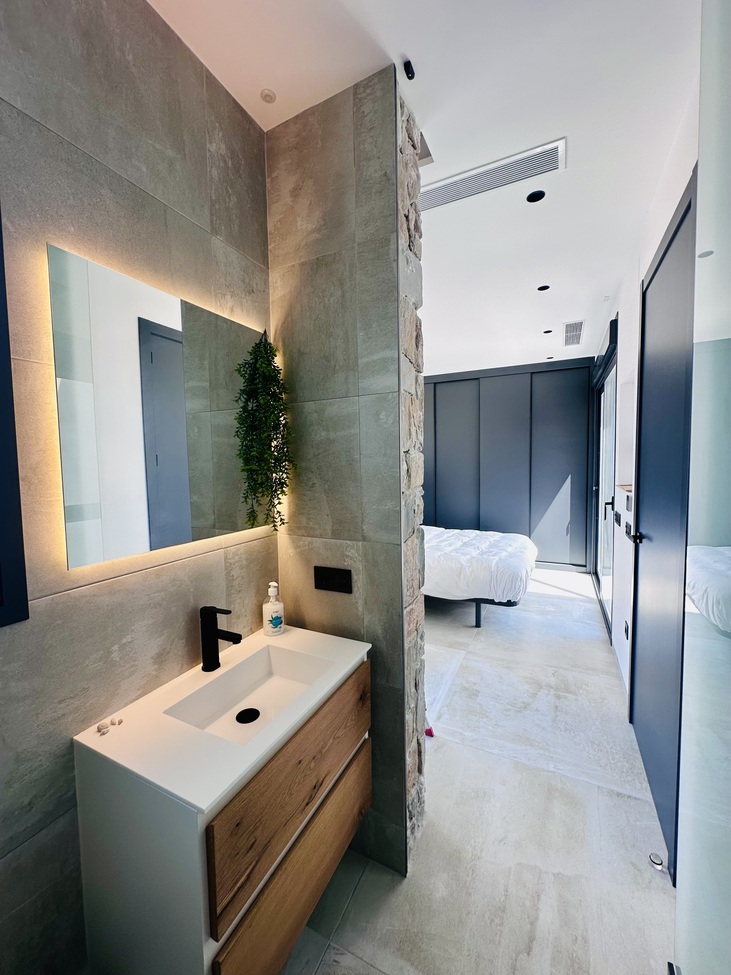 Bathroom in villa for sale in Rojales Hills
