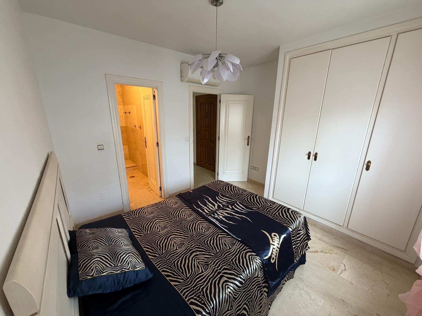 Bedrooms: 2, Bathrooms: 2, Apartment in Orihuela Costa, Alicante, Spain