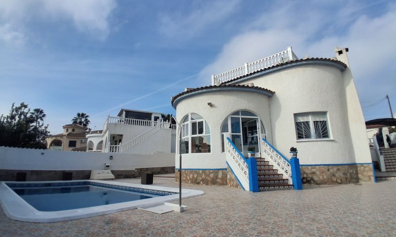 Exterior view in villa for sale in Rojales
