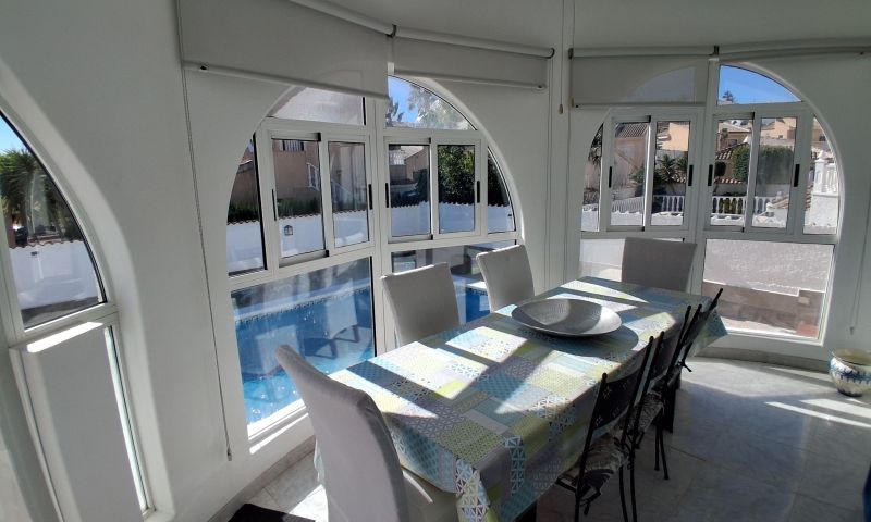 Garden in villa for sale in Rojales