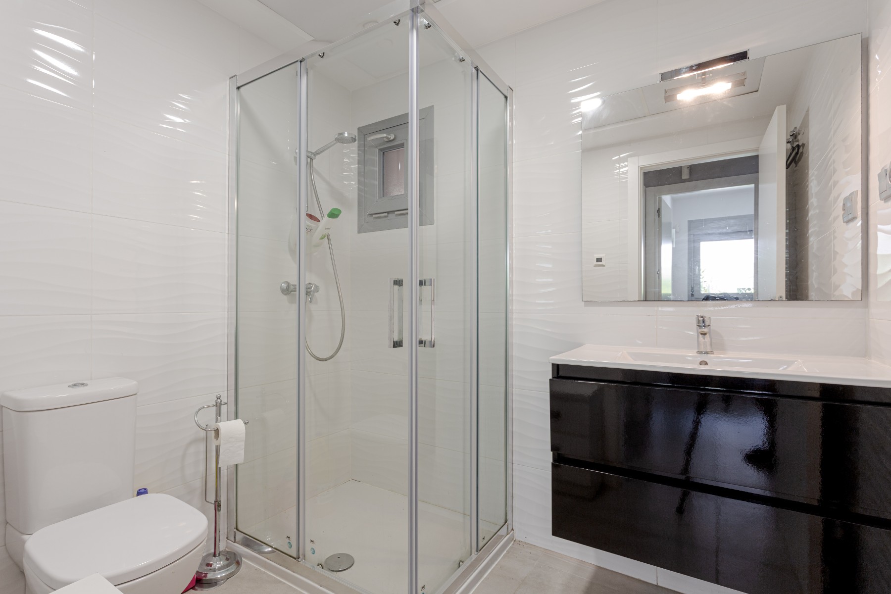 Master bedroom in apartment for sale in Torrevieja