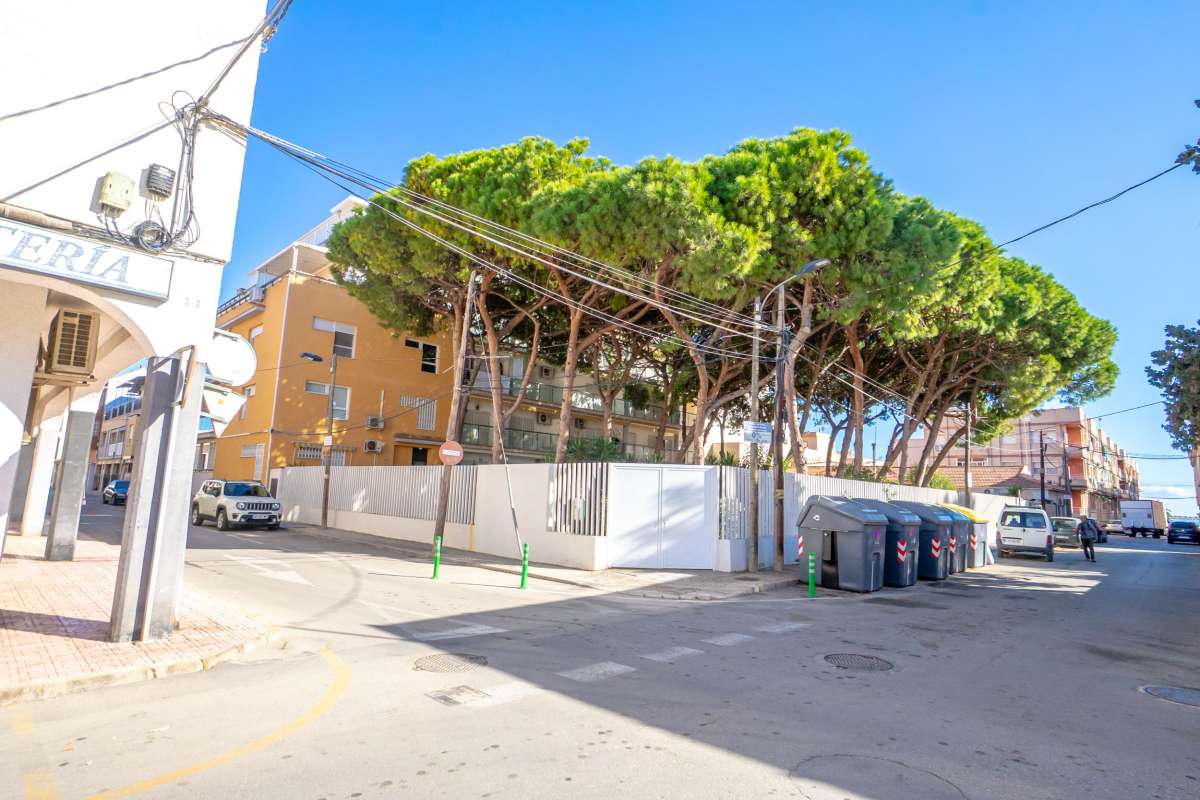 Garden in apartment for sale in Lo Pagan