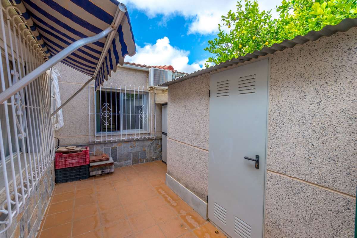 Living room in villa for sale in Santiago de la Ribera