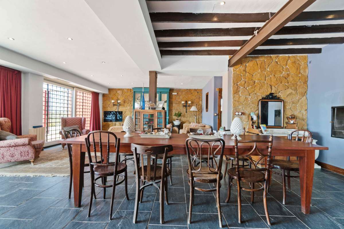 Master bedroom in finca for sale in Torremendo