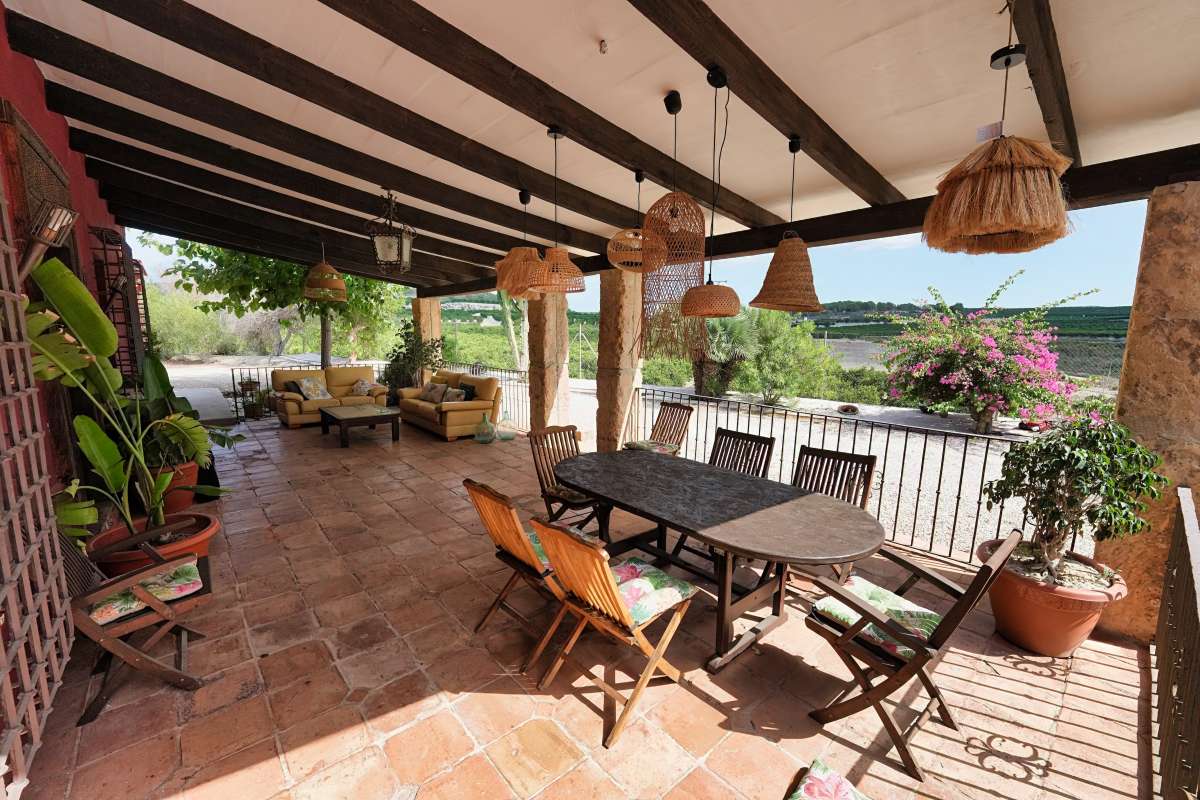 Terrace in finca for sale in Torremendo