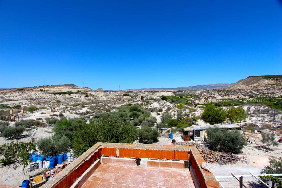 Bathroom in villa for sale in Albudeite