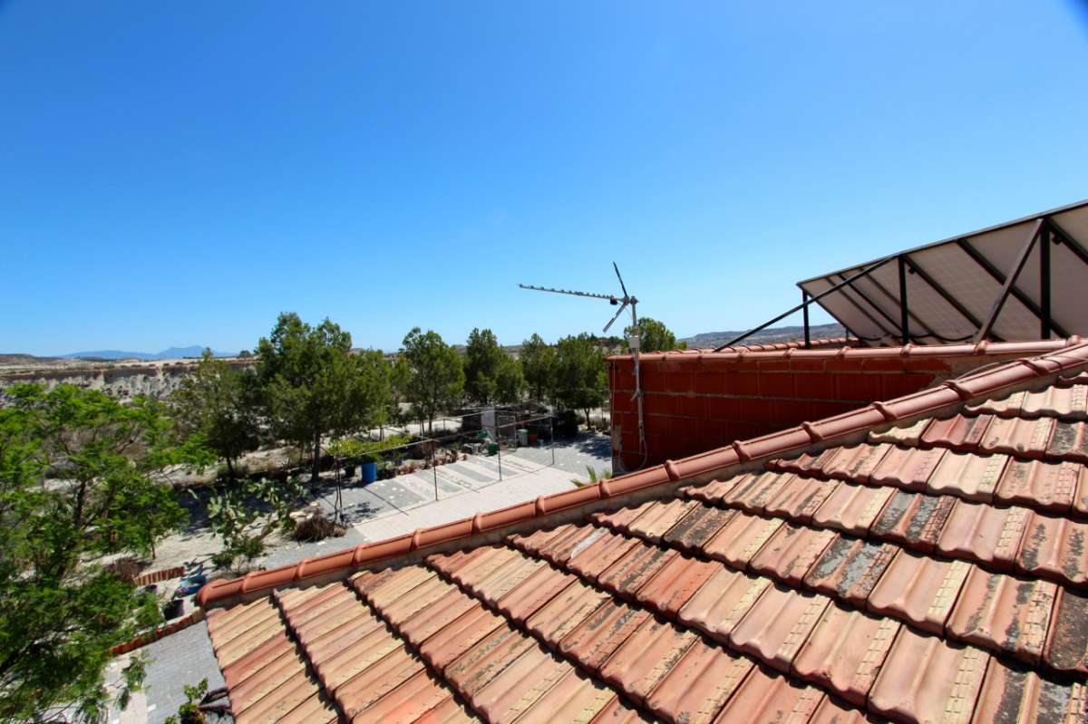 Bedroom in villa for sale in Albudeite