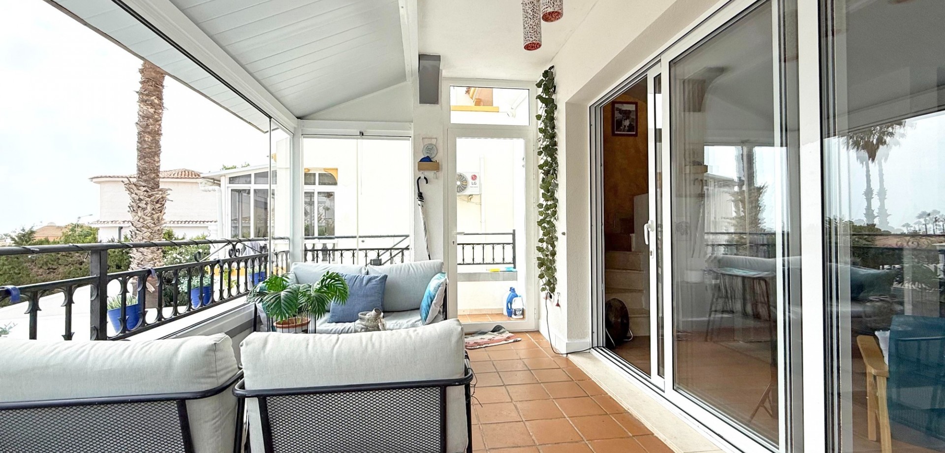 Bedroom in villa for sale in Orihuela Costa
