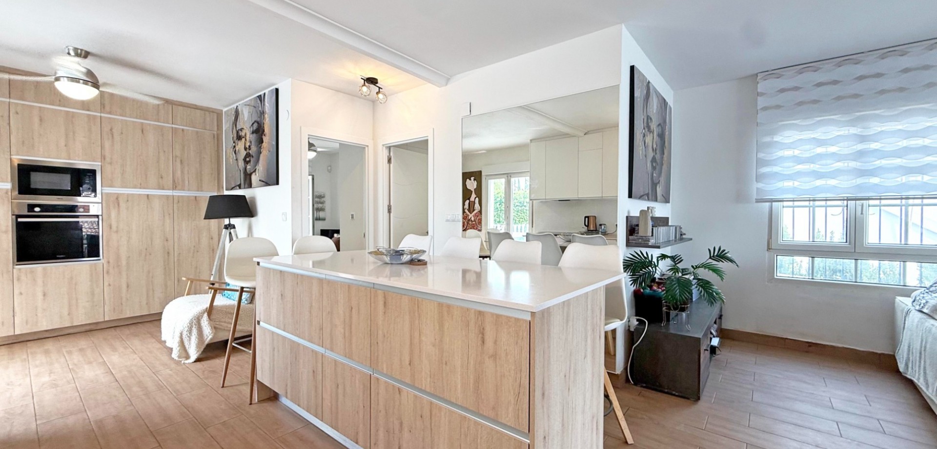 Living room in villa for sale in Orihuela Costa