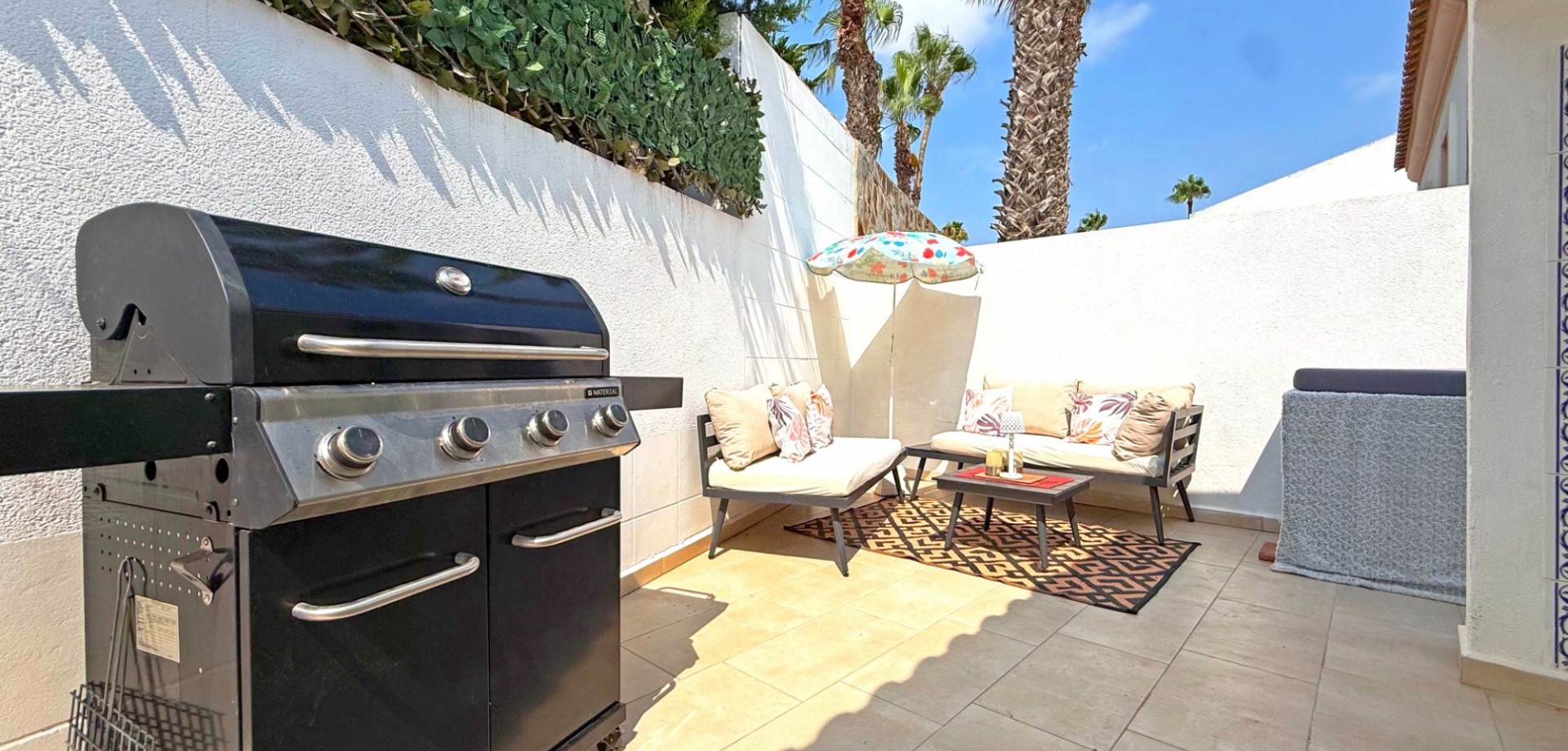 Bedroom in villa for sale in Orihuela Costa