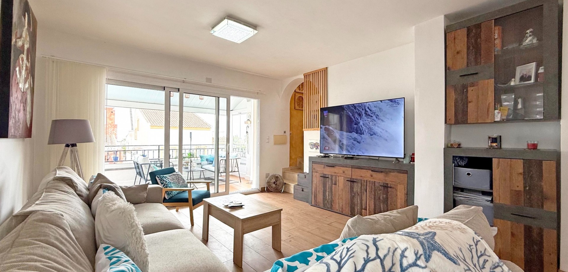 Terrace in villa for sale in Orihuela Costa