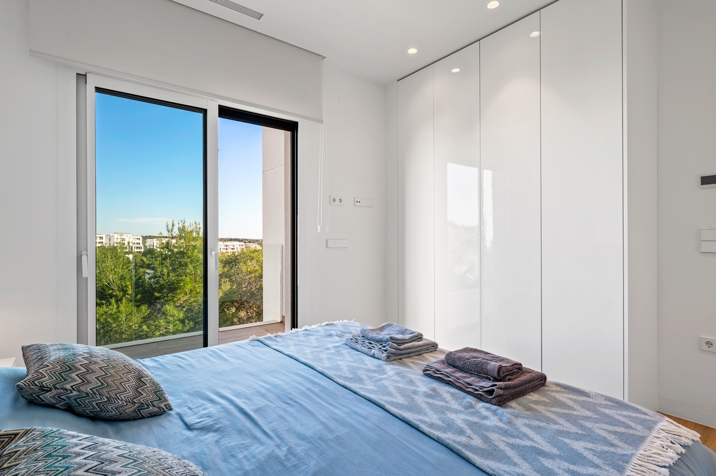 Terrace in apartment for sale in Las Colinas Golf