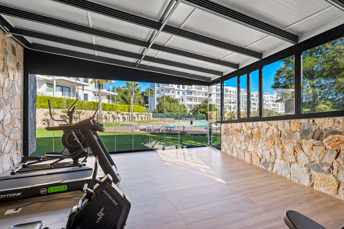 Master bedroom in apartment for sale in Las Colinas Golf