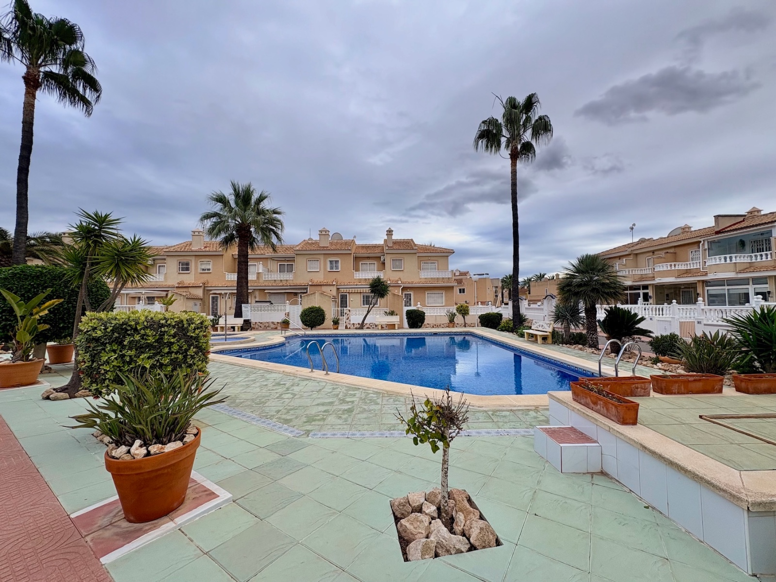 Pool area in terraced for sale in Rojales