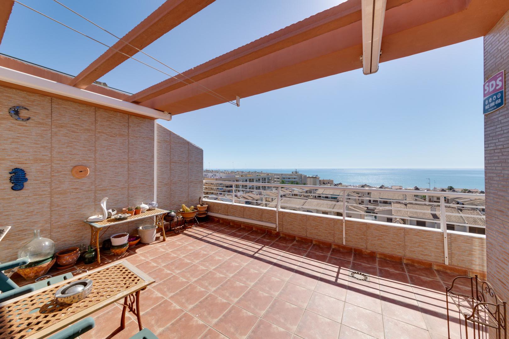 Living room in apartment for sale in Guardamar del Segura