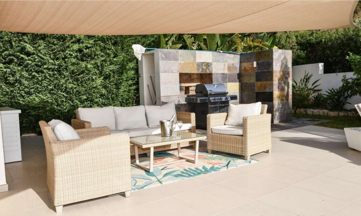 Exterior view in villa for sale in Moraira