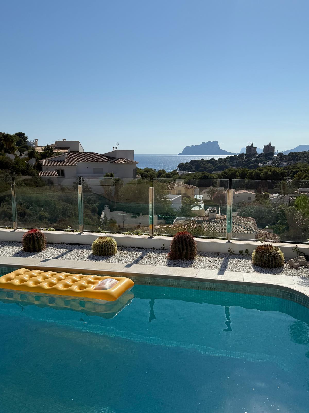 Living room in villa for sale in Moraira