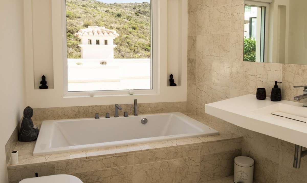 Bedroom in villa for sale in Moraira