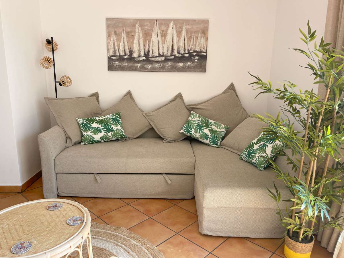 Dining area in apartment for sale in Denia