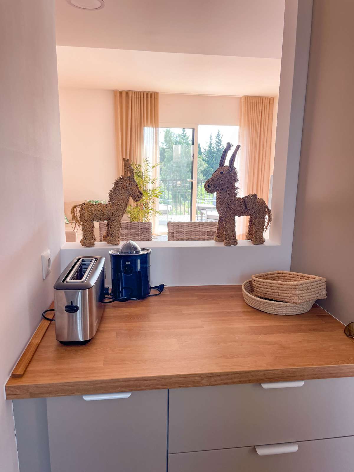 Dining area in apartment for sale in Denia