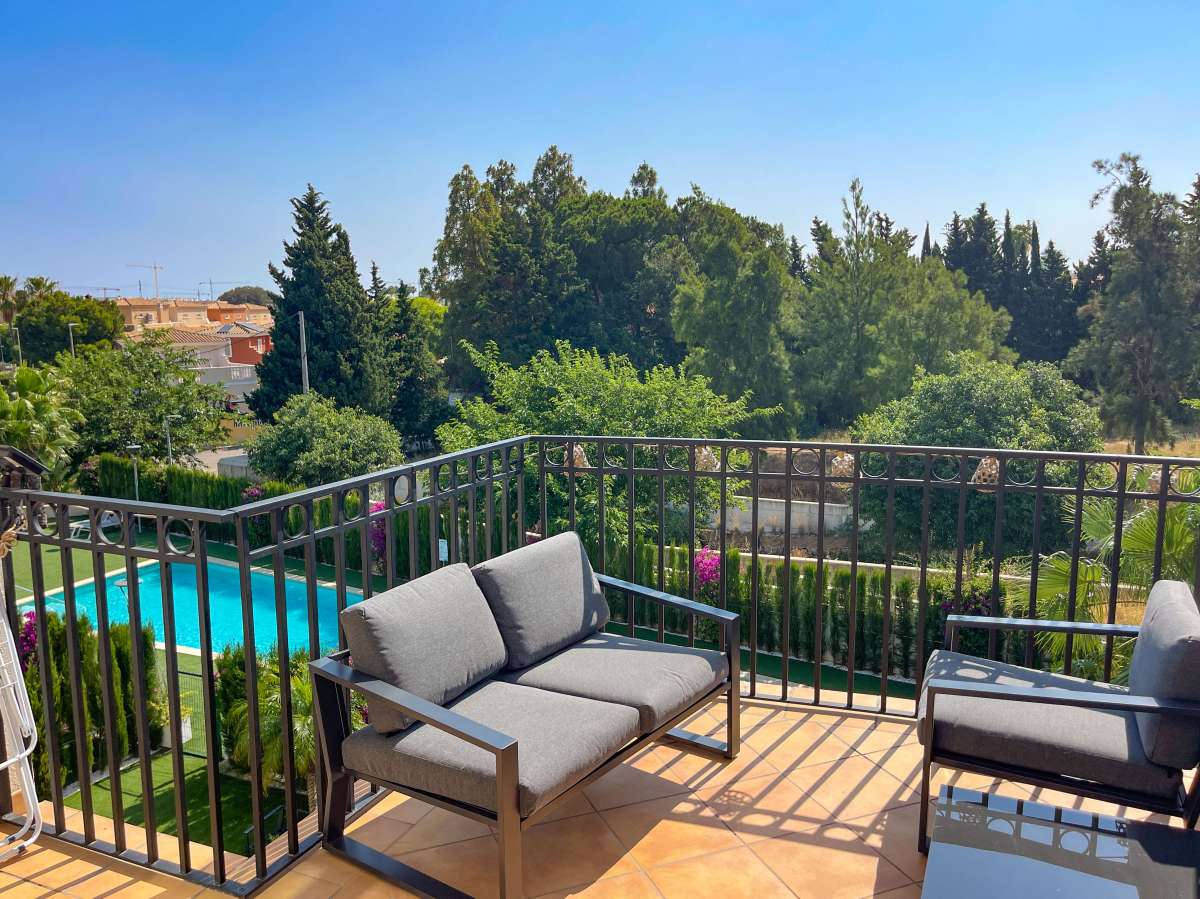 Garden in apartment for sale in Denia